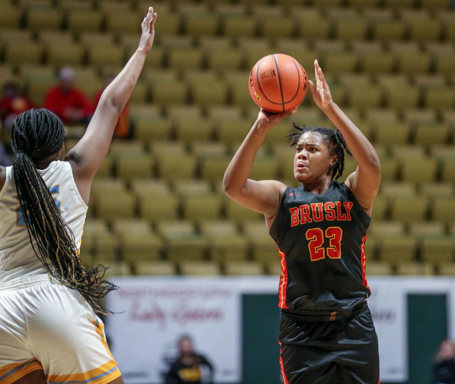 Tia Anderson jump shot